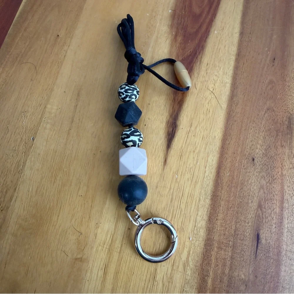 Cheetah‎ leopard rubber beads lanyard
